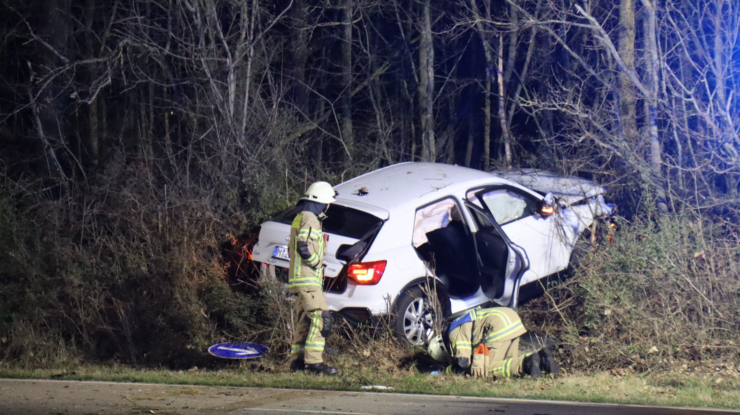 Audi Q2 verliert Kontrolle in Heidelberg-Wieblingen: Vier Verletzte bei Unfall auf L637