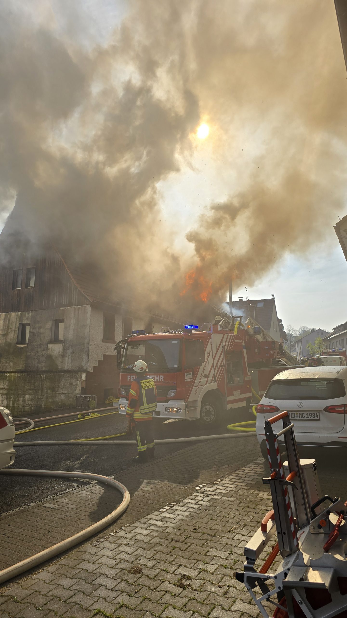 Tragischer Wohnhausbrand in Waldwimmersbach – 92-jährige Bewohnerin tot geborgen