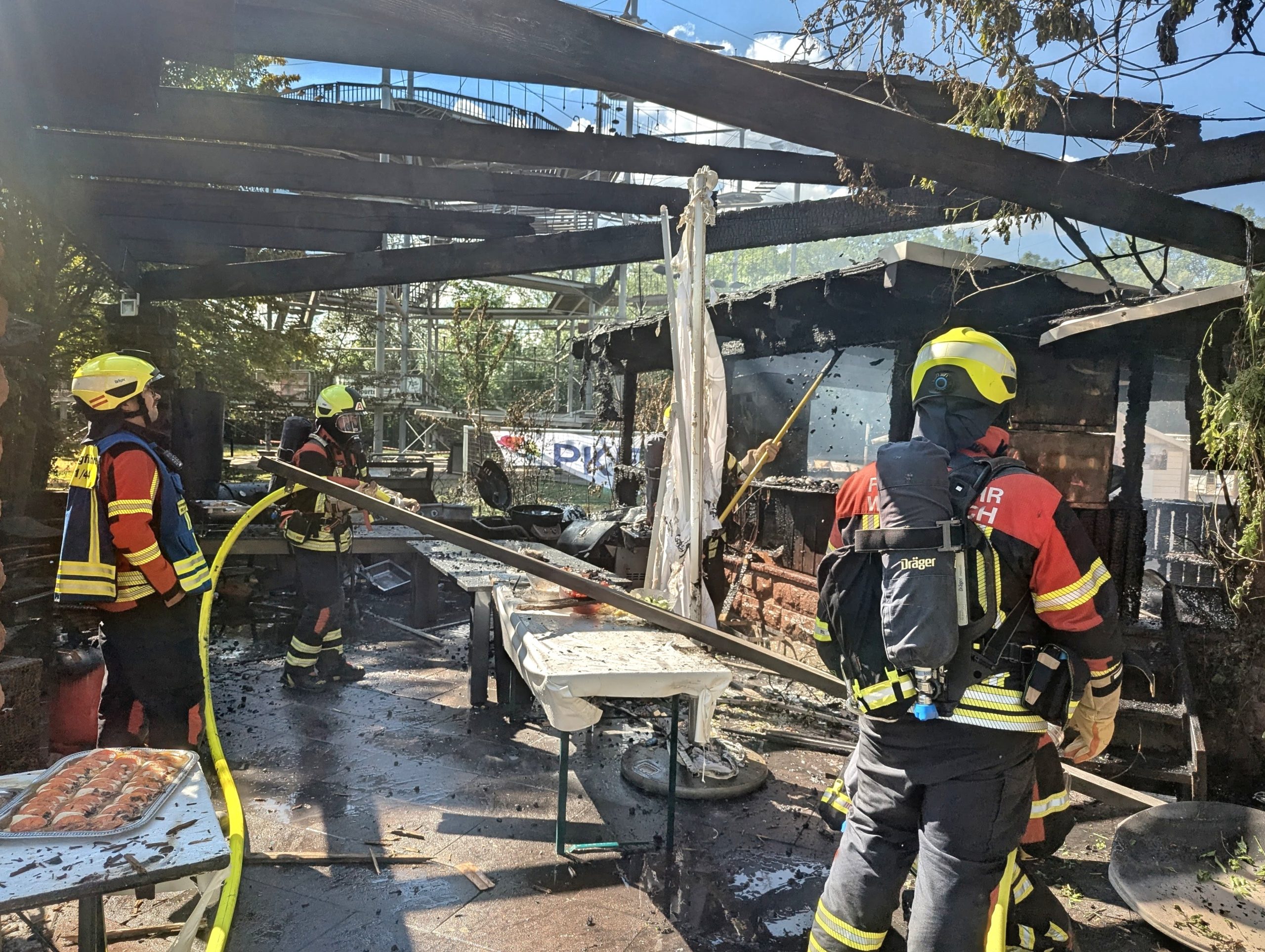 Brand in Wieslocher Sport- & Freizeitpark – Zwei Leichtverletzte bei Feuer an Kiosk