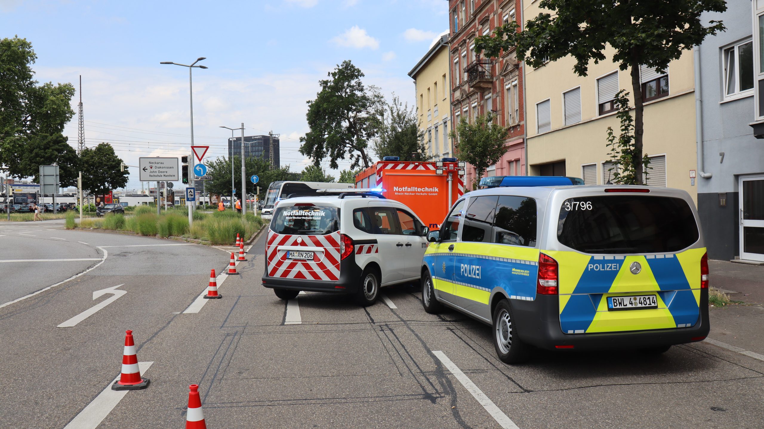 Neue Erkenntnisse zum Unfall zwischen Reisebus und Straßenbahn in Mannheim