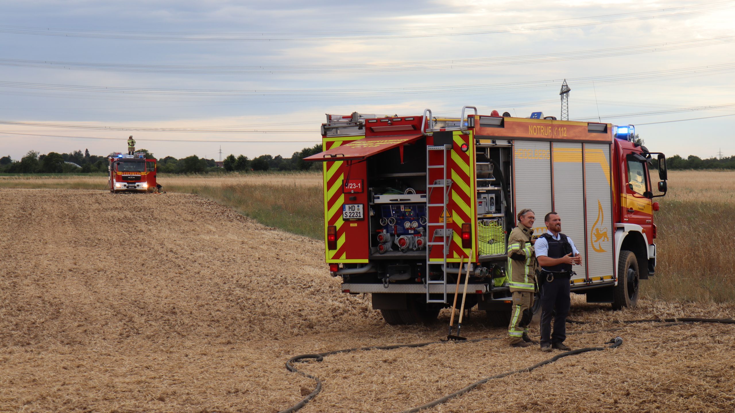 Flächenbrand zwischen Hessenhöfen und Grenzhof schnell gelöscht