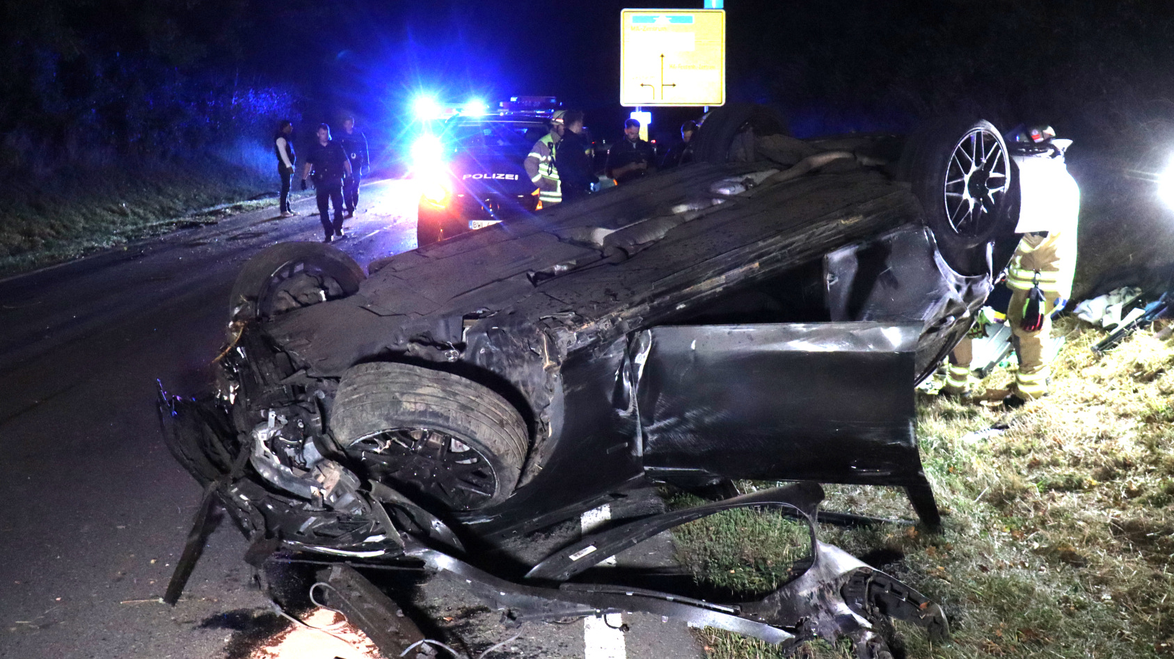 Schwere Verletzungen nach Überschlag – Polizei findet Kokain und Waffe – Haftbefehl erlassen